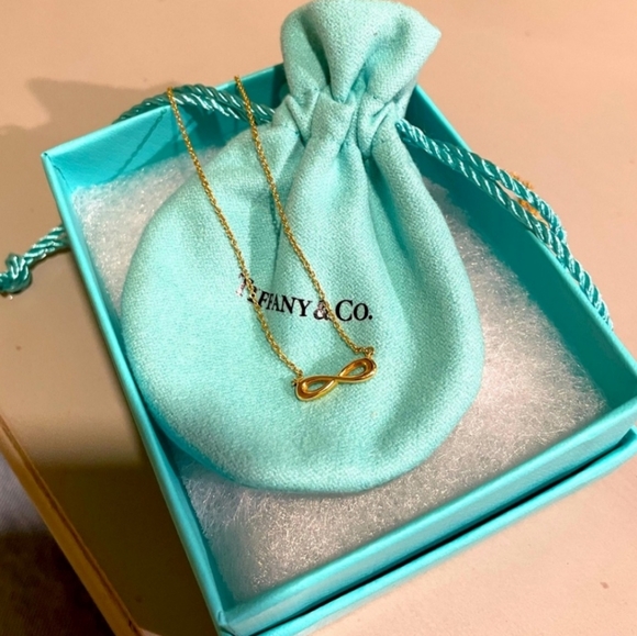 Tiffany & Co. Jewelry - Tiffany & Co. 18k (au750) yellow gold infinity pendant necklace